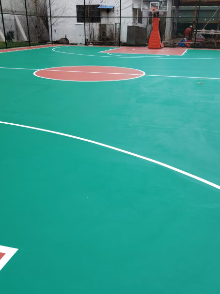 孟津 球场长期使用易出现地面开裂